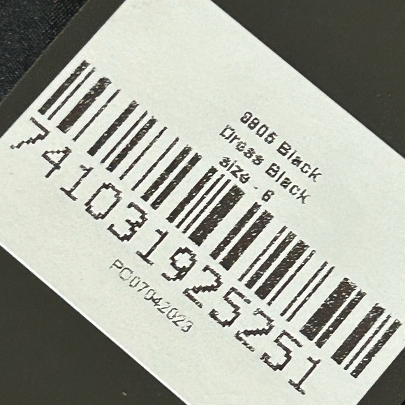 Kaimilan  Black Midi Dress size 6 NWT - Picture 4 of 7